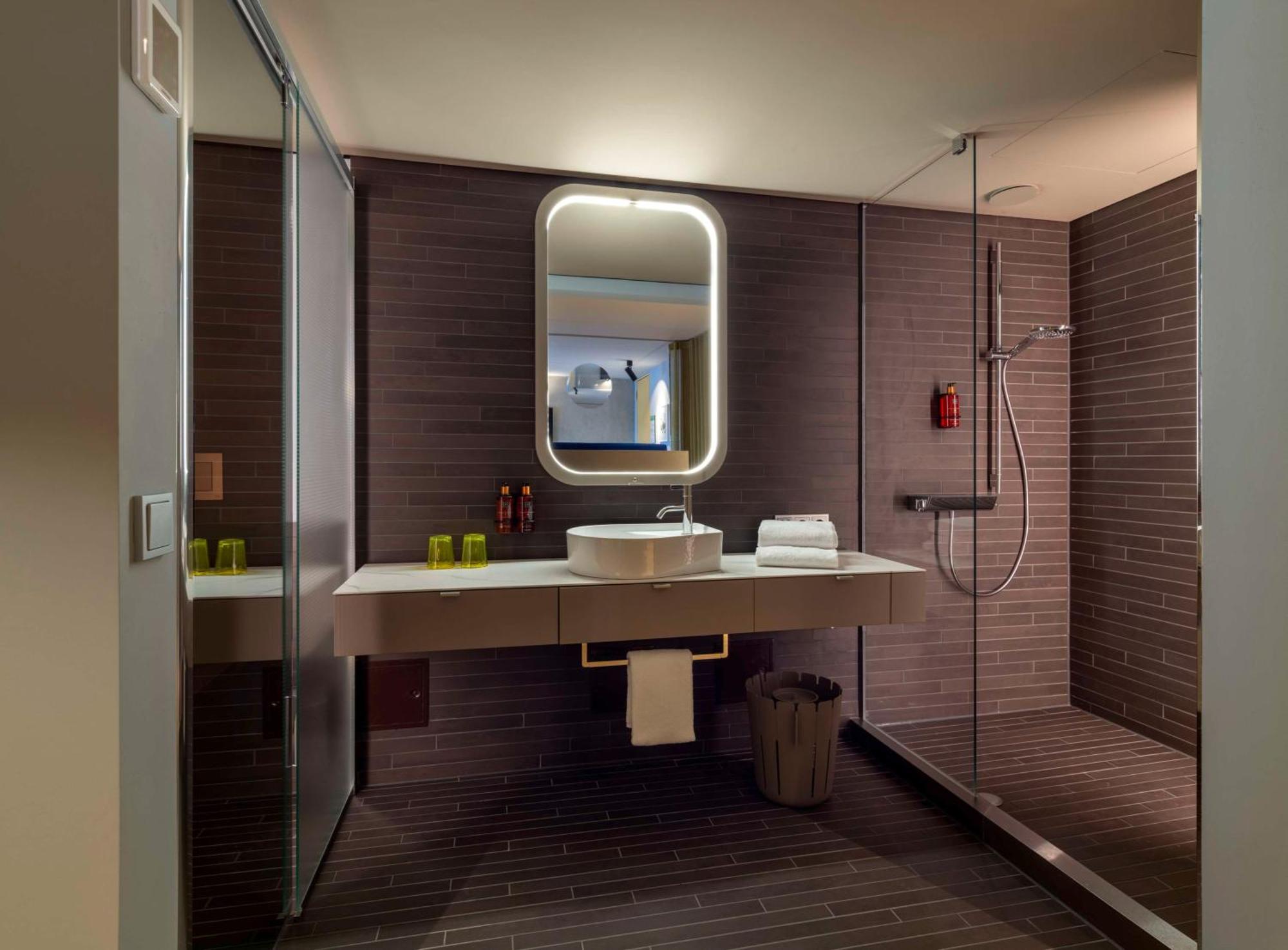 B'Mine Hotel Duesseldorf Extérieur photo
